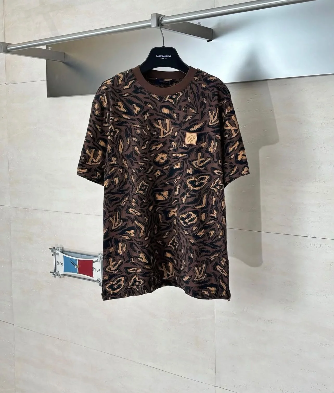 T-shirt LV